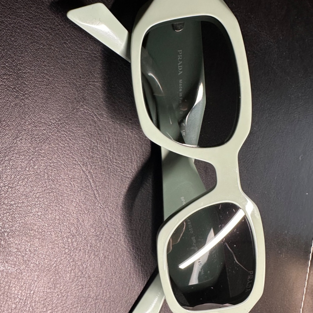 PRADA SUNGLASSES - Picture 2 of 5